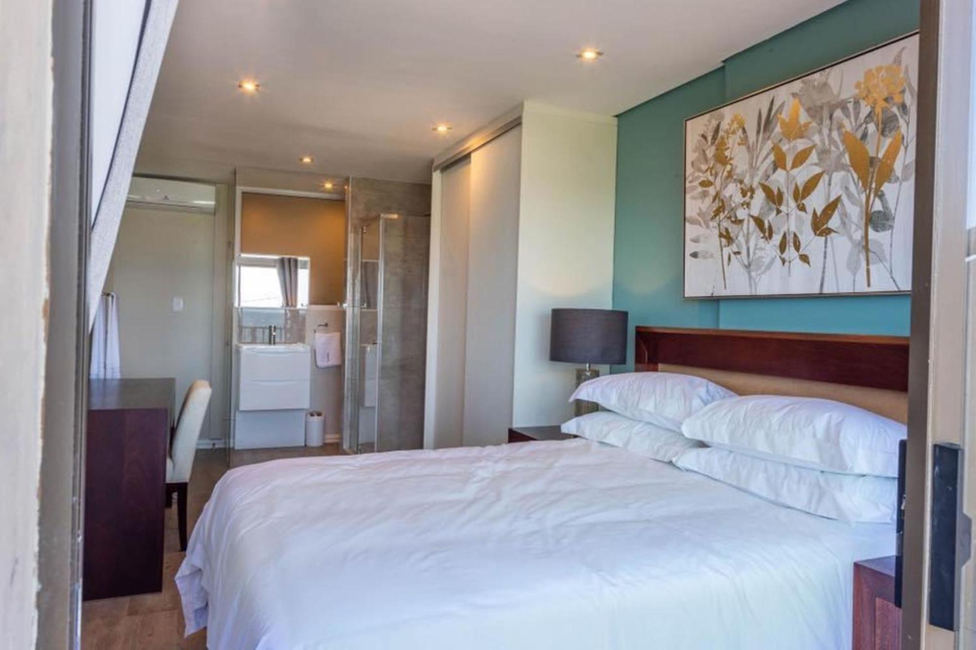 Апартаменты 6 Dolphin Views La Mercy Beachfront Экстерьер фото